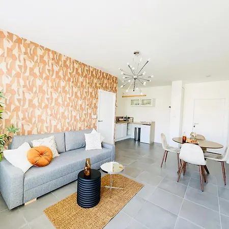 Elaina Appartement *